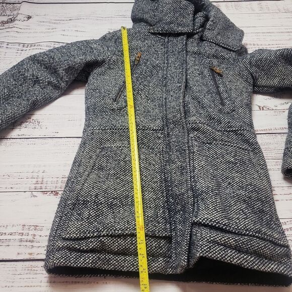 Roxy Women's "Standard Dawn" Jacket / Coat - Picture 14 of 14